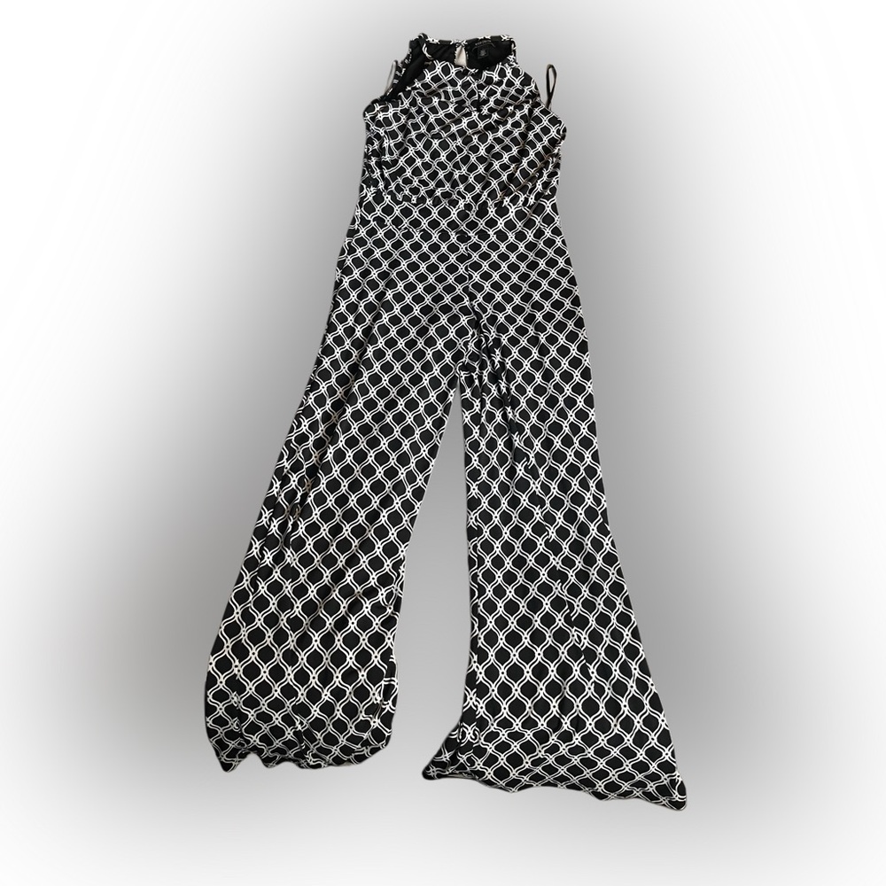4/$25 White House Black Market Jumpsuit